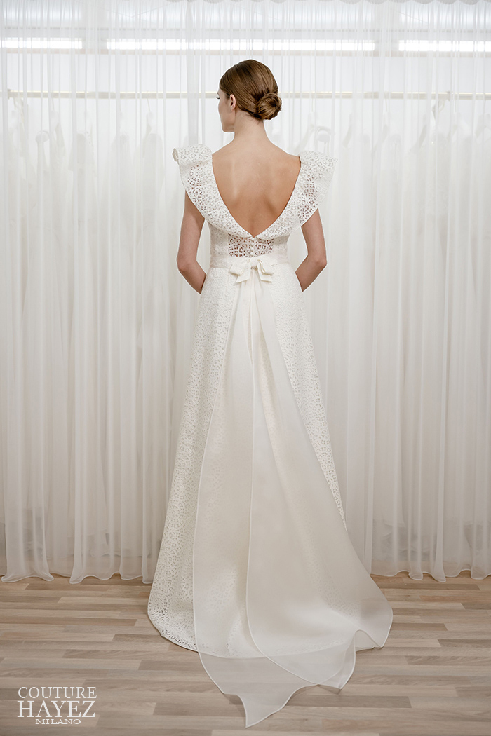 abito da sposa scivolato in pizzo con schiena scoperta