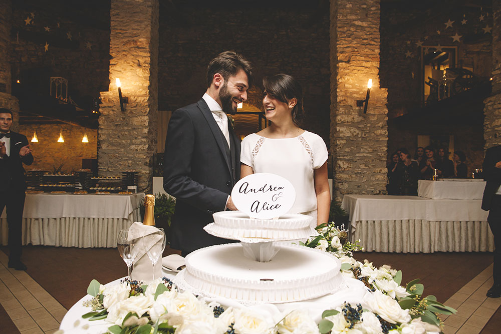 Sposa d'inverno: Alice incontra lo stile Millennial Bride - Couture Hayez  Milano
