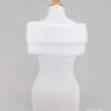 coprispalle sposa a fascia in maglia per matrimonio invernale