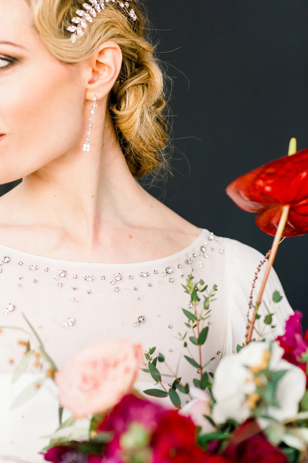 tendenze abiti sposa anni '20, matrimonio a tema vintage romantico