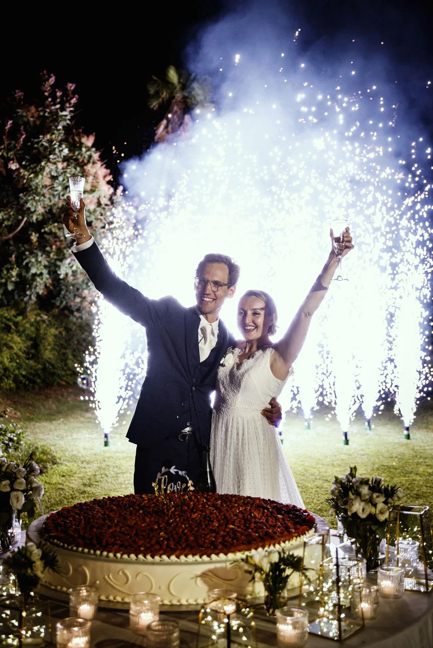 il taglio della torta, brindisi degli sposi, le spose di couture hayez 2020