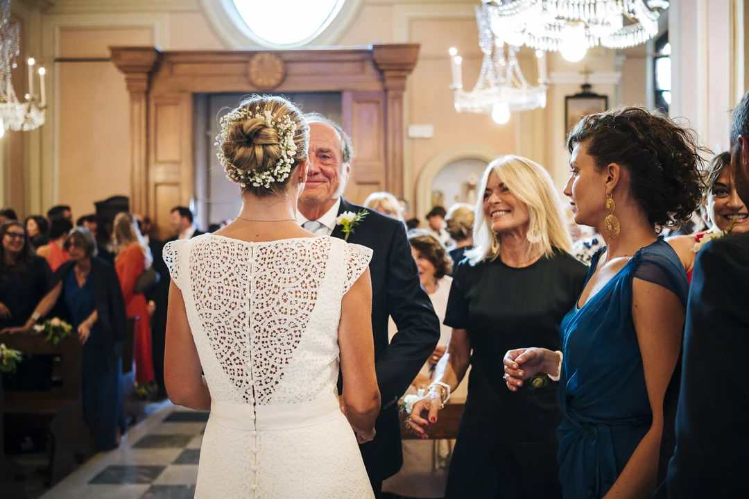 le congratulazioni dei genitori alla sposa
