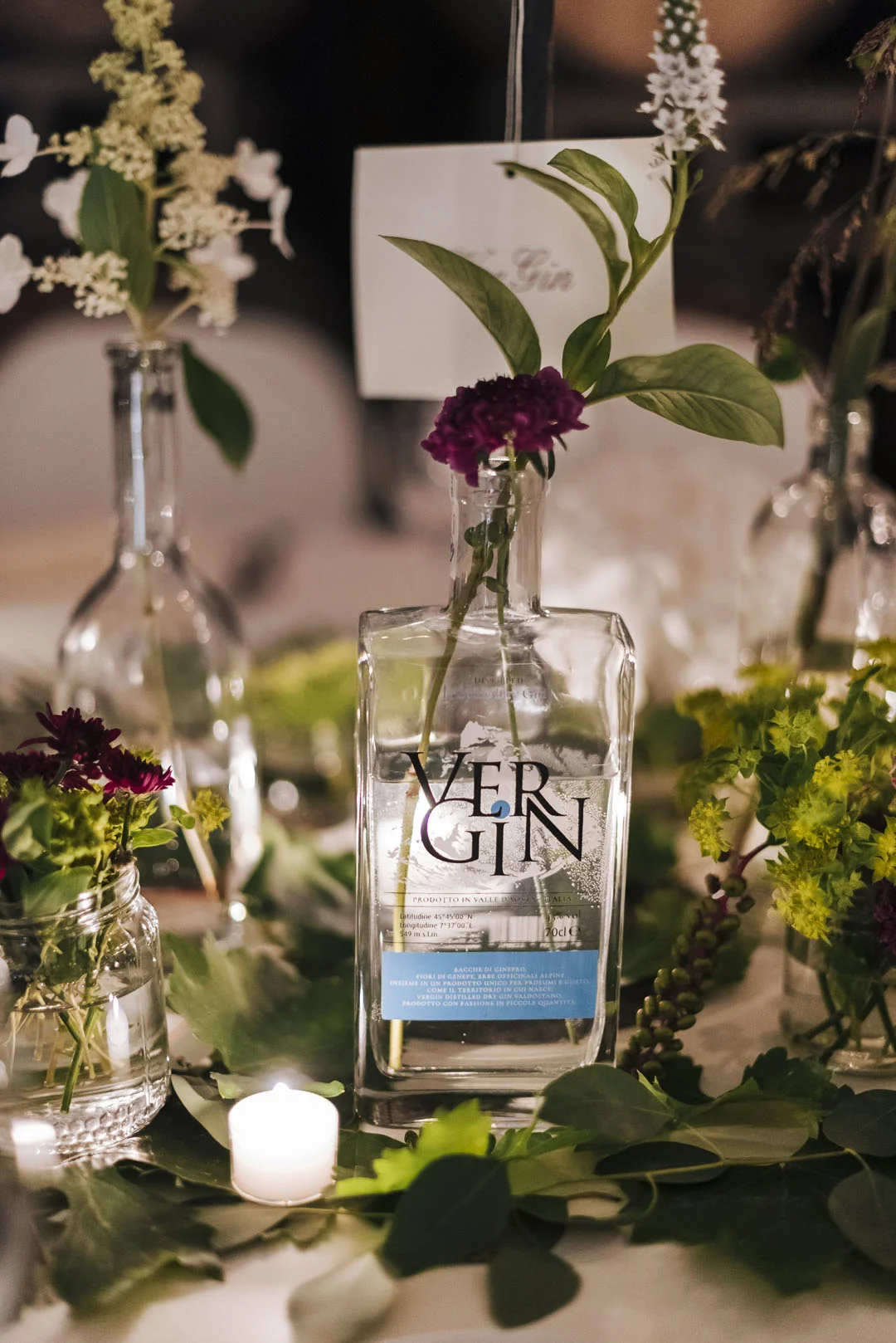 tavolo confettata, matrimonio, tavolo liquori per gli invitati