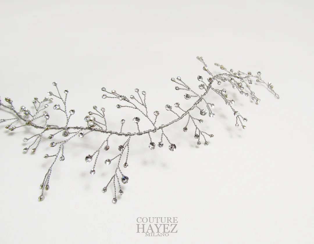 filo di strass argento per capelli, acconciatura sposa argento, acconciatura bohemien sposa