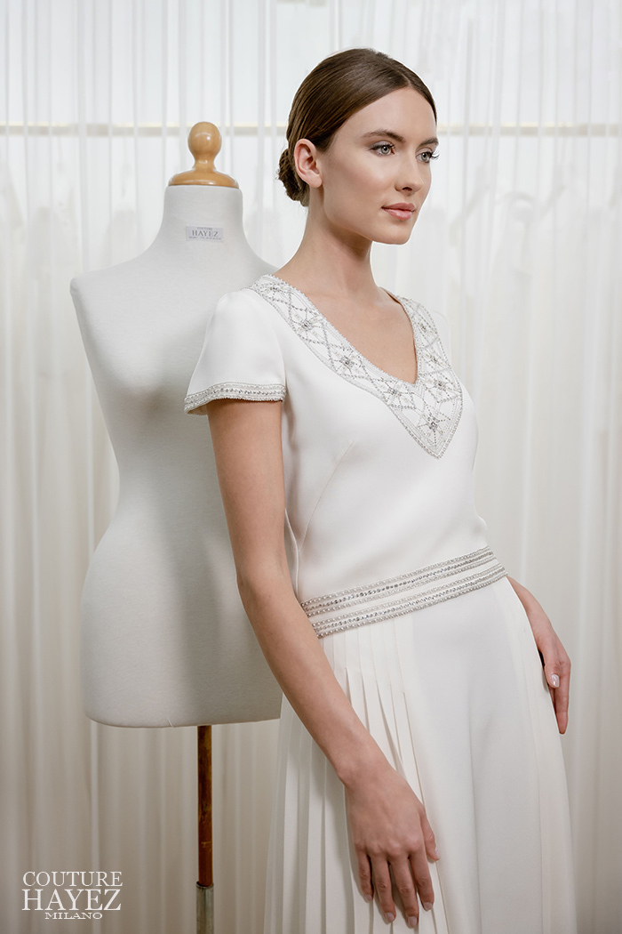 Abito da sposa con gonna a pieghe due pezzi in cady seta e ricami -